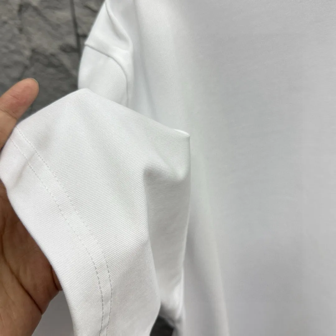 MM 6 *2025 New Arrival Classic T Same Style ：Black White Size： S （90-130 ） M （120-150 ） L （140-165 ） XL （160-180 ） XXL （180-210 ）